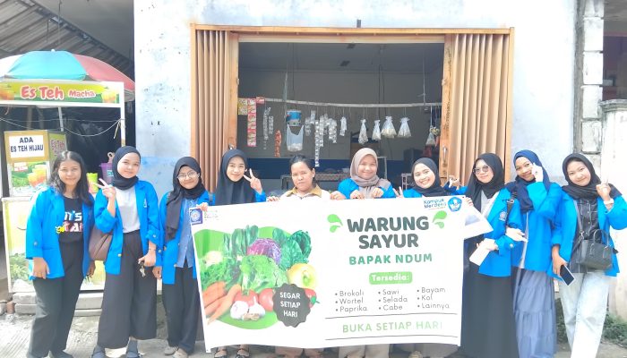 DUKUNGAN KREATIF UNTUK UMKM “MEMBUAT BROSUR DAN MEDIA PROMOSI UNTUK MENINGKATKAN DAYA SAING”