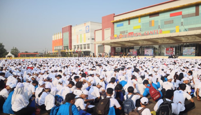 SEMOT UBSI 2025 Sebagai Wadah Motivasi dan Inspirasi Menuju Our Best Future