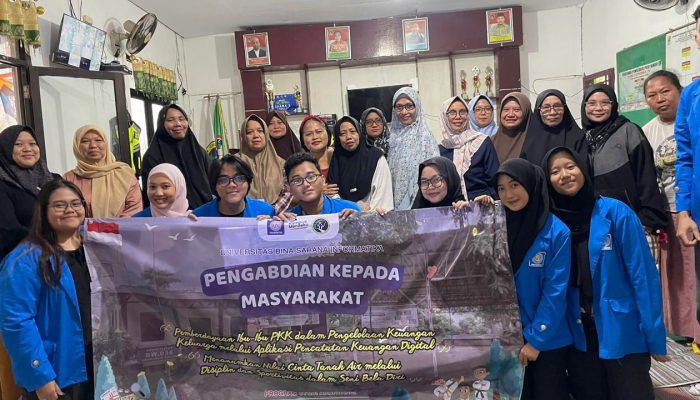 Ibu-Ibu PKK Wanasari Cibitung Melek Keuangan Digital: Akselerasi Kesejahteraan Keluarga di Era Digital